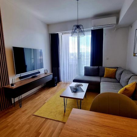 Exclusive & Modern Apartment Skopje Esterno foto