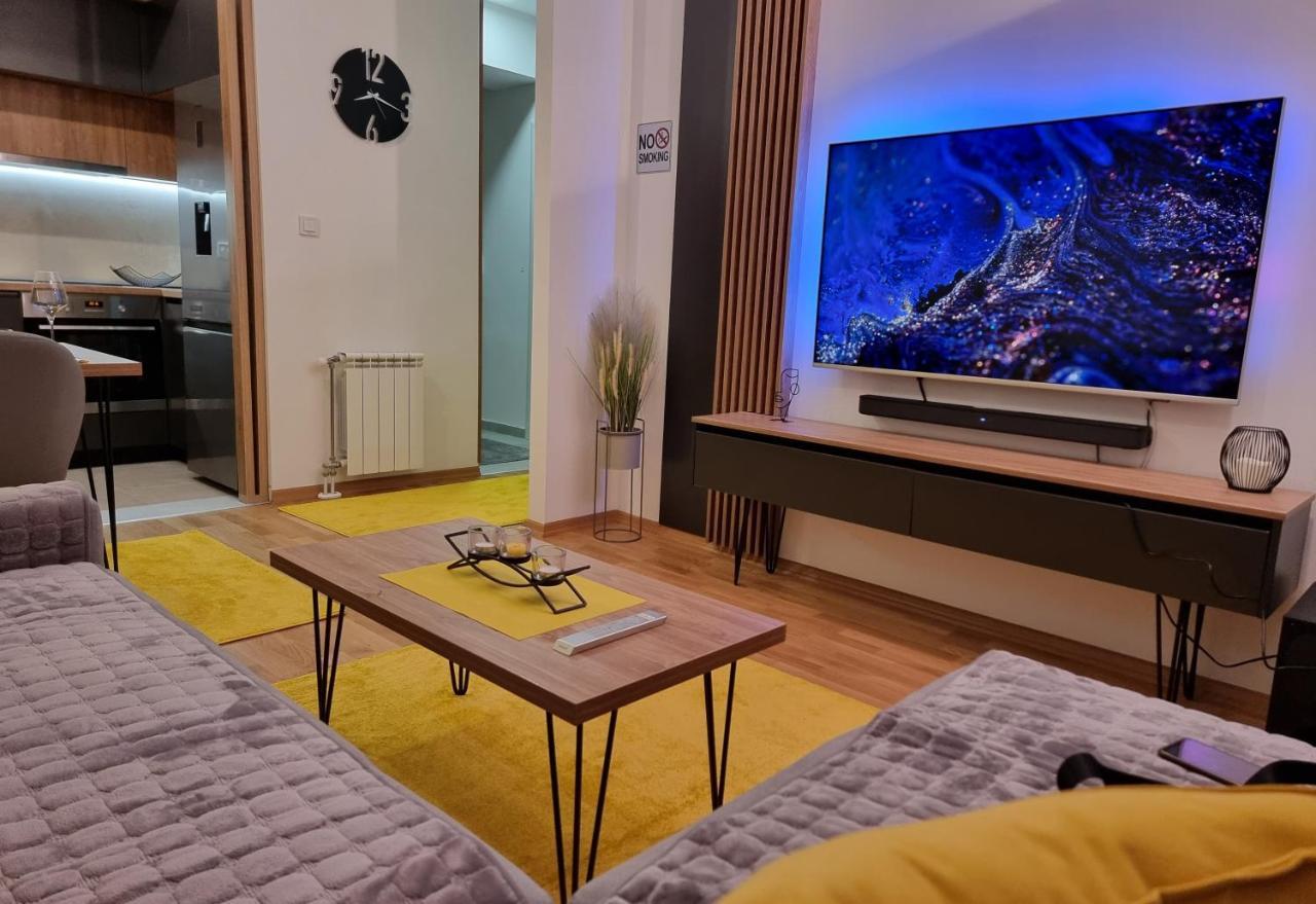 Exclusive & Modern Apartment Skopje Esterno foto