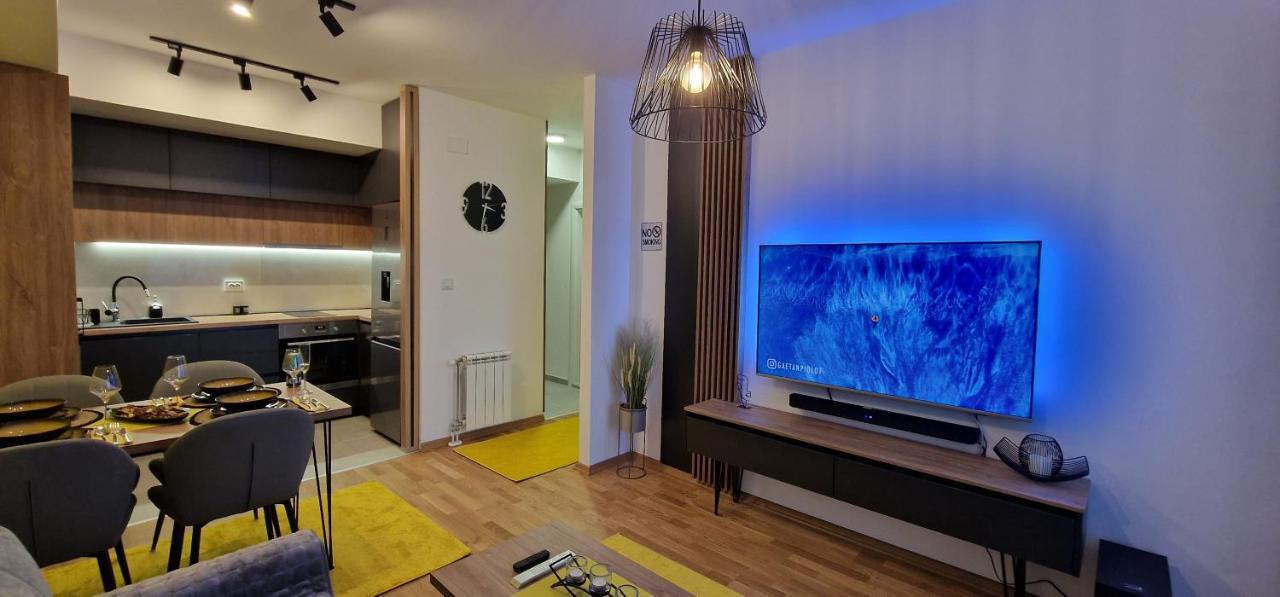 Exclusive & Modern Apartment Skopje Esterno foto